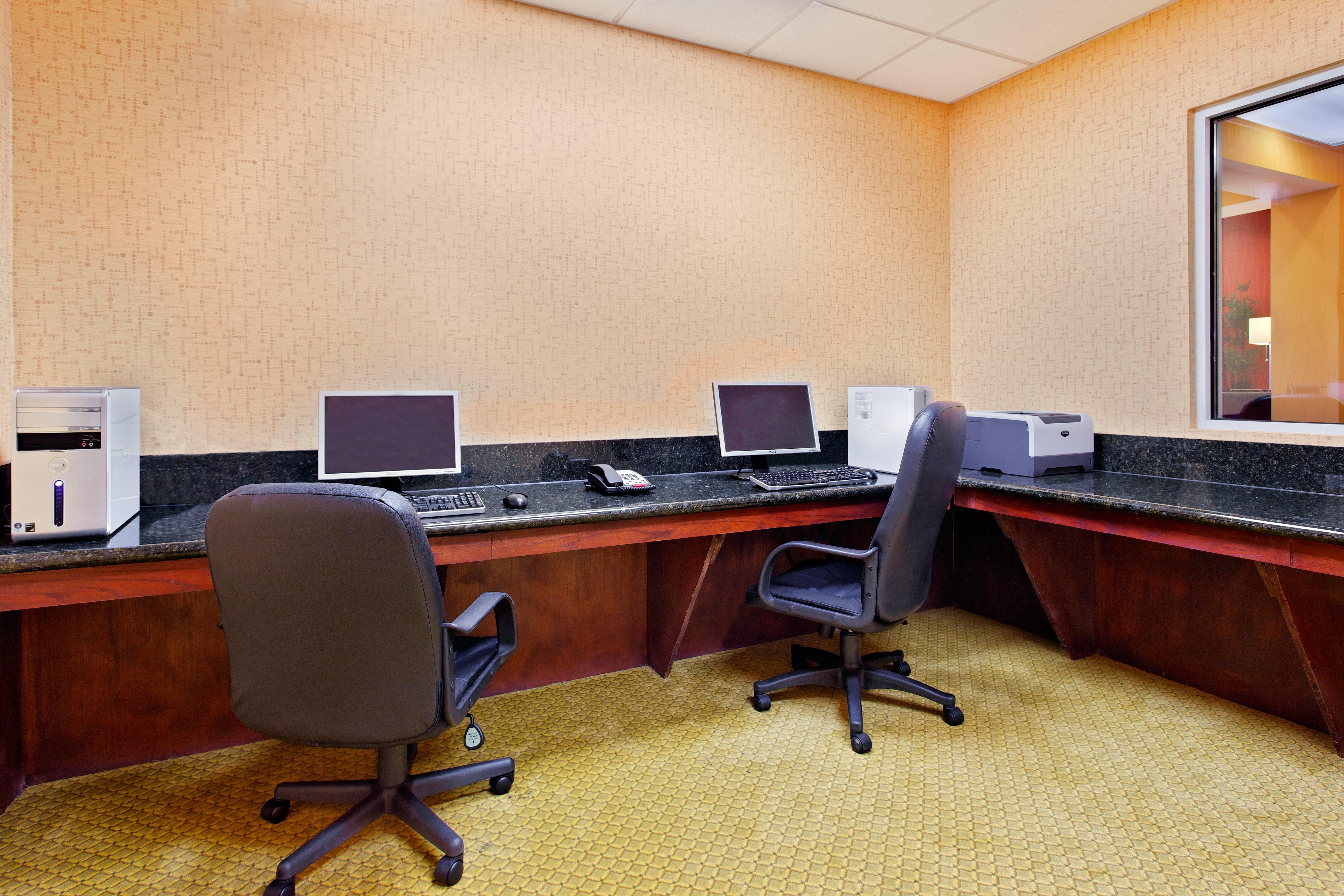 Holiday Inn Express & Suites Malvern By Ihg Екстер'єр фото