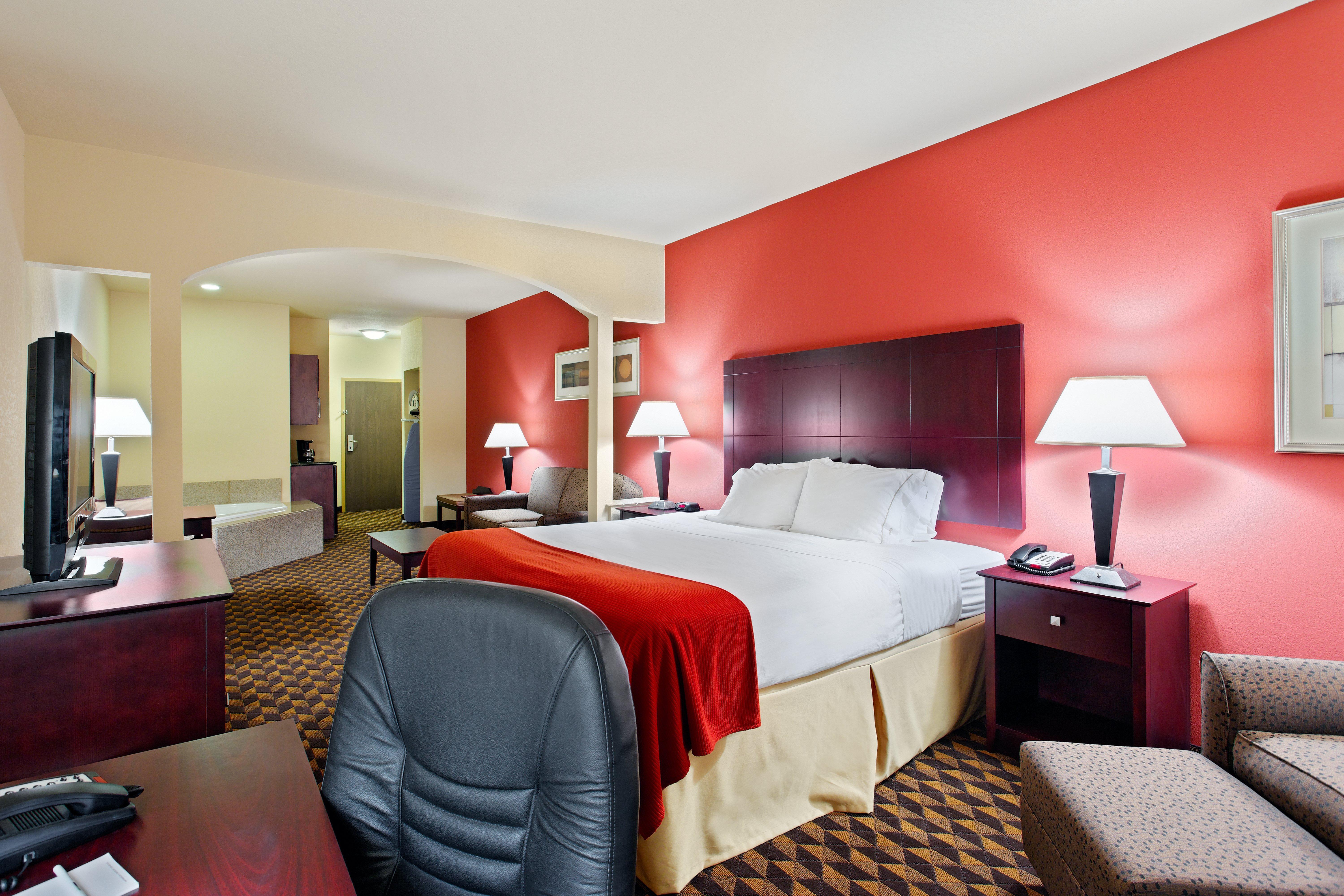 Holiday Inn Express & Suites Malvern By Ihg Екстер'єр фото