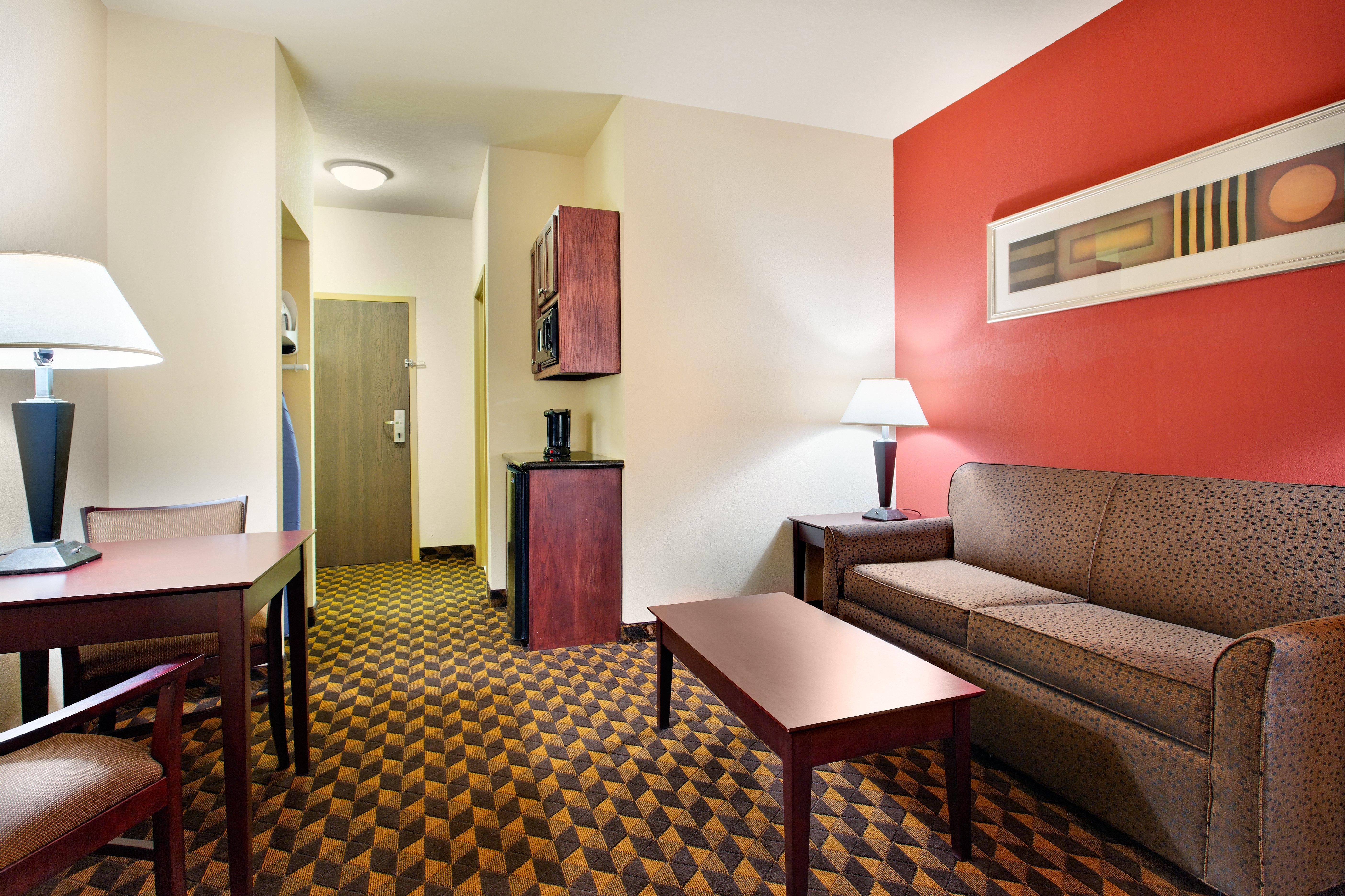 Holiday Inn Express & Suites Malvern By Ihg Екстер'єр фото