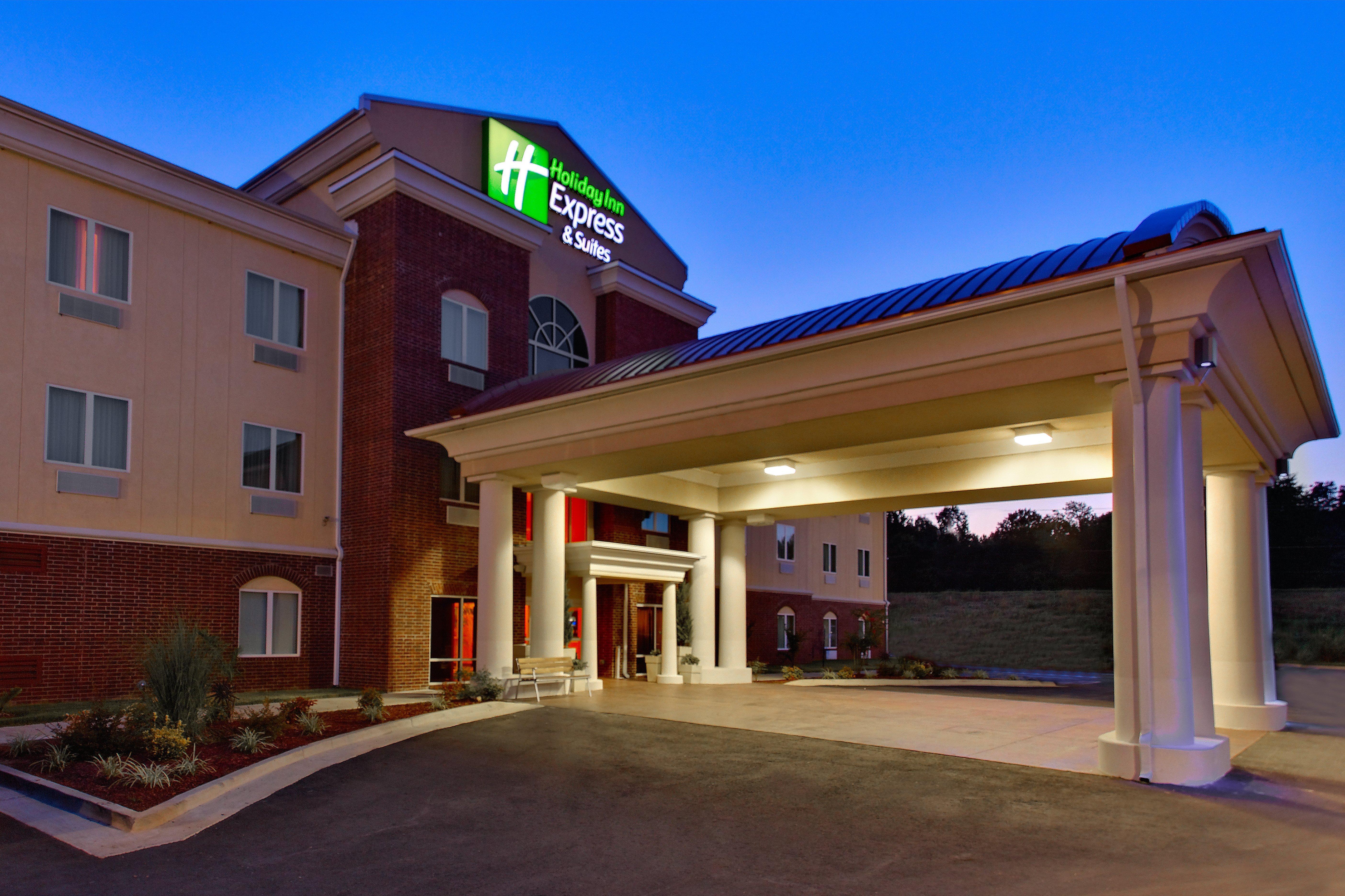 Holiday Inn Express & Suites Malvern By Ihg Екстер'єр фото